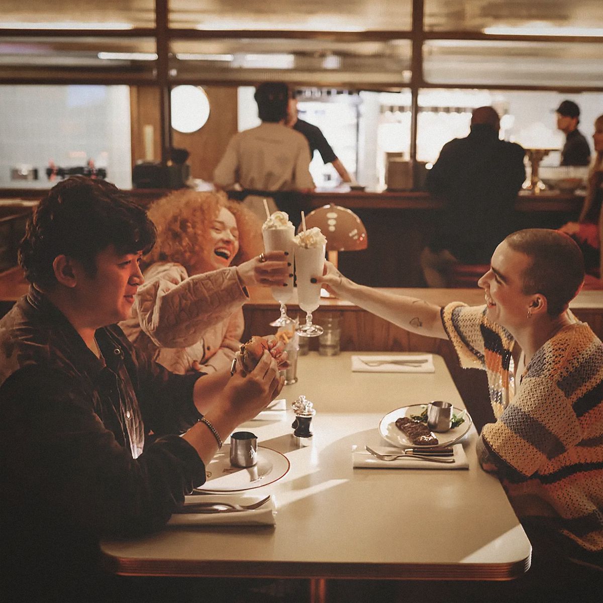 Milkshakes in de diner van Mollie's